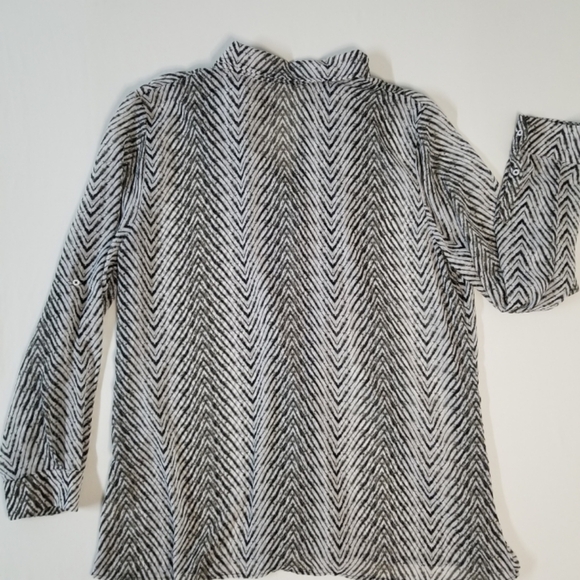 Cristina B Chevron Print Long Sleeve Blouse - Picture 4 of 8